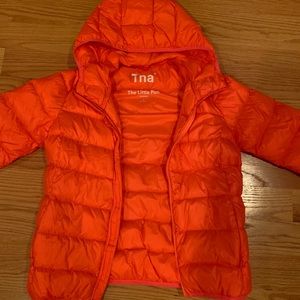 TNA puffer jacket. Size small. In brand new condition. Great color!